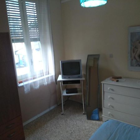 Appartamento In Villa 아치레알레 외부 사진