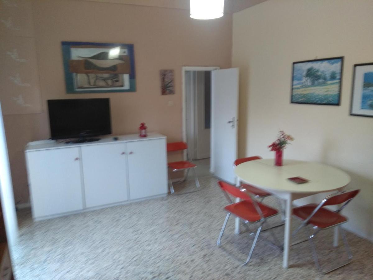 Appartamento In Villa 아치레알레 외부 사진